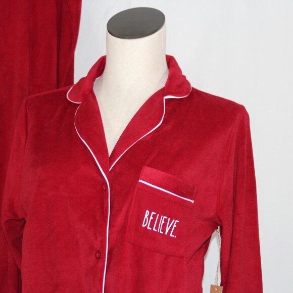 Rae Dunn Women’s Red “BELIEVE” Fleece PJ Set With Drawstring Sweatpants Sz M NWT - Picture 4 of 8